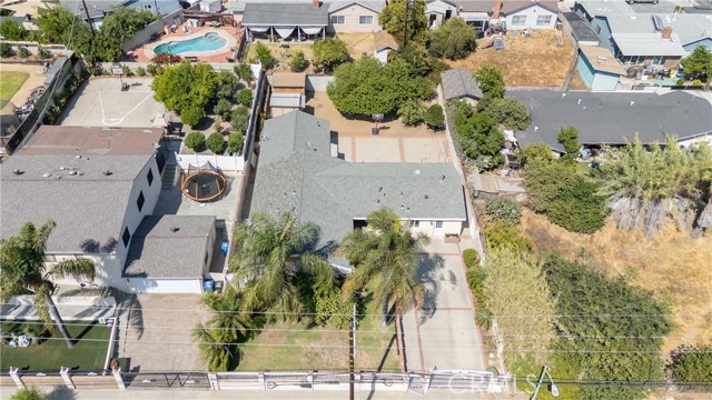 11044 Borden Avenue, Pacoima CA: https://media.crmls.org/medias/9d3d1d99-316b-4417-88fc-0cc547e7357f.jpg