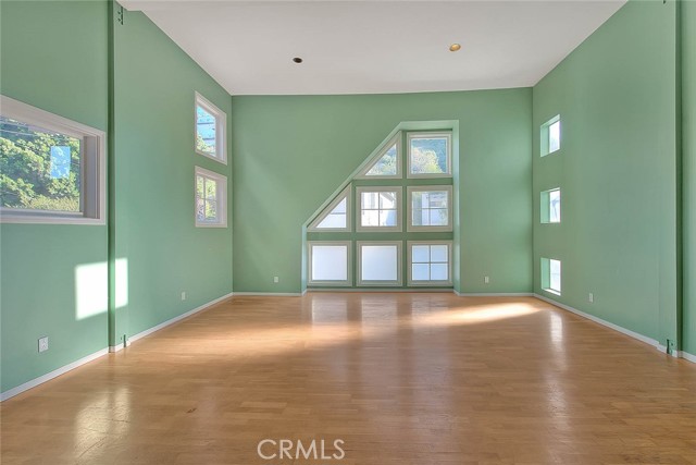 Detail Gallery Image 5 of 69 For 6423 Deep Dell, Hollywood,  CA 90068 - 3 Beds | 2/1 Baths