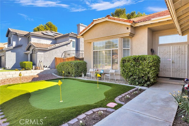 Detail Gallery Image 5 of 71 For 19149 San Jacinto Way, Apple Valley,  CA 92308 - 5 Beds | 3 Baths