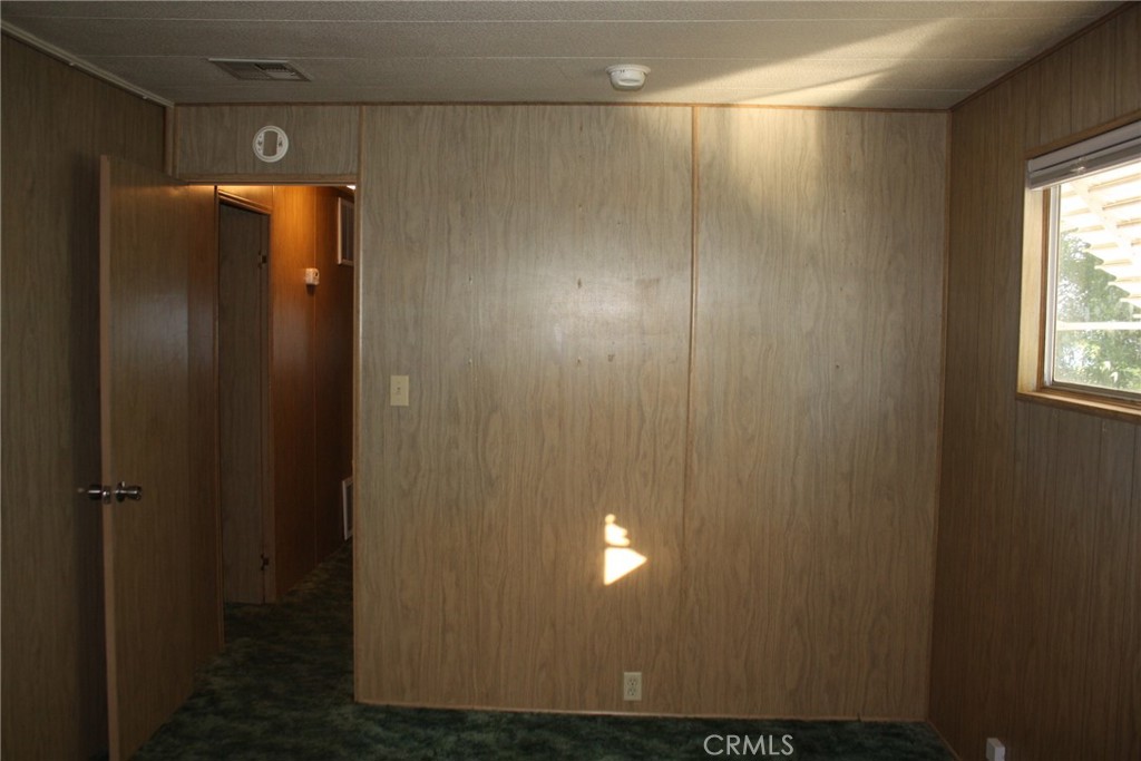 https://media.crmls.org/medias/9d3dac4c-c72c-4b47-a931-f2bafd07f434.jpg?preset=X-Large