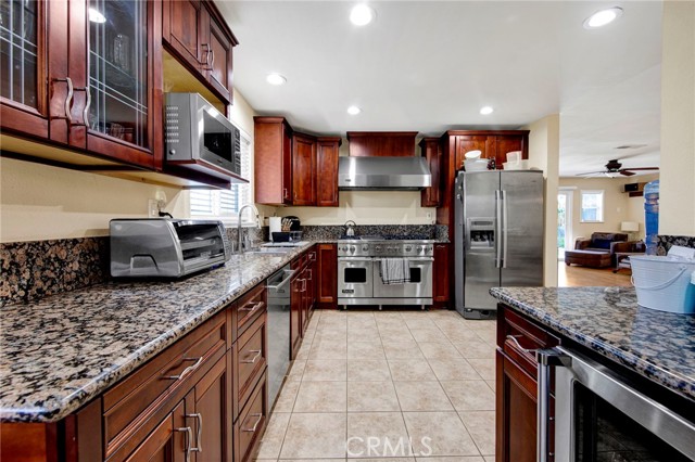 Detail Gallery Image 8 of 35 For 22677 Criswell, West Hills,  CA 91307 - 5 Beds | 3 Baths