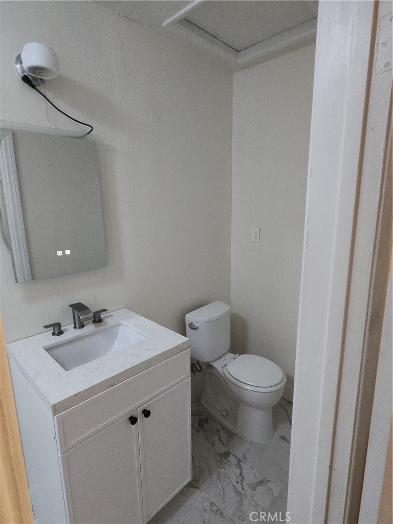 https://media.crmls.org/medias/9d3e24ec-bde1-41d6-b1ab-5322e82e7740.jpg?preset=X-Large