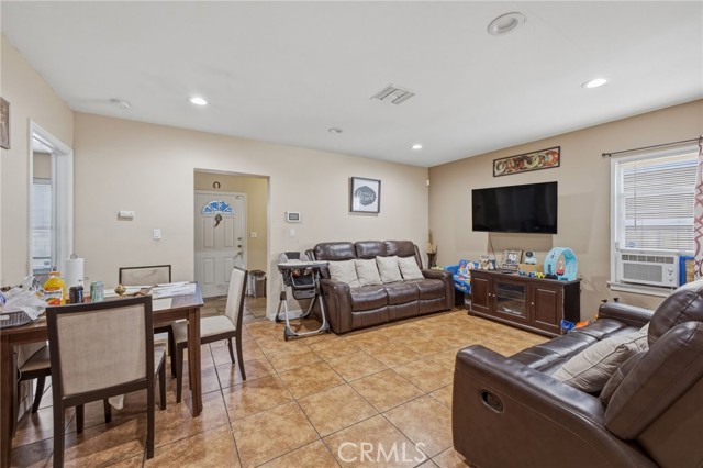 Detail Gallery Image 9 of 31 For 6937 Fairfax, San Bernardino,  CA 92404 - 3 Beds | 1/1 Baths