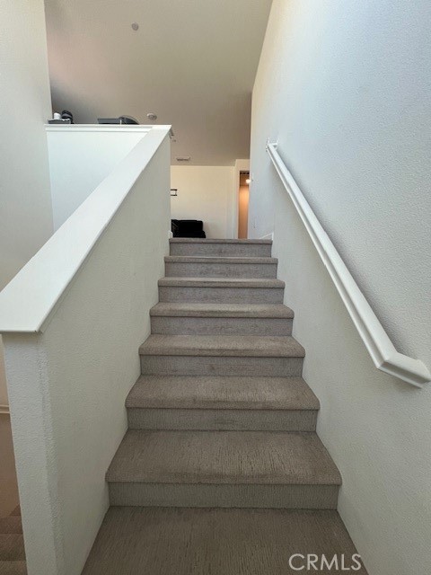 https://media.crmls.org/medias/9d3eded9-c540-48bf-a4ad-346eb56ae1ff.jpg?preset=X-Large