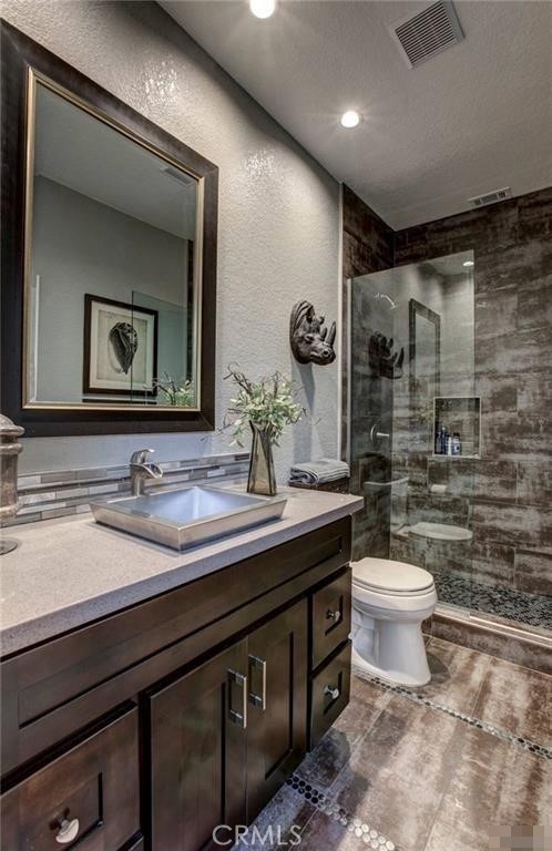 Detail Gallery Image 9 of 16 For 123 10th St, Huntington Beach,  CA 92648 - 3 Beds | 2/1 Baths