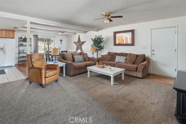 13700 Summit Knoll Road, Agua Dulce CA: https://media.crmls.org/medias/9d3f1c1f-96c7-4f29-adf8-c8b5c06a2aac.jpg