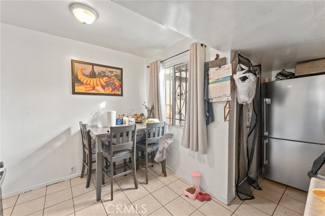 Detail Gallery Image 7 of 38 For 6118 S Main, Los Angeles,  CA 90003 - 6 Beds | 3/2 Baths