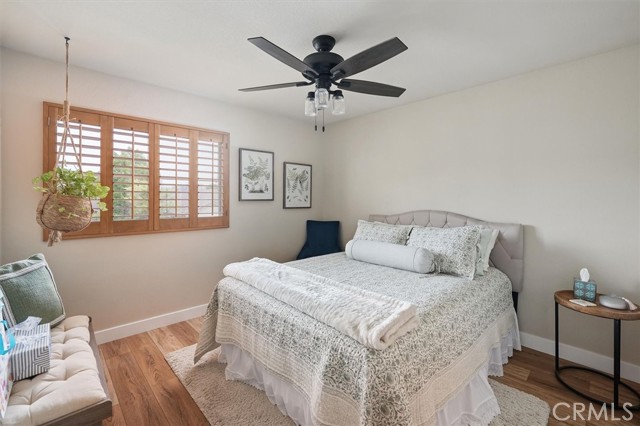 28433 Pinewood Court, Saugus CA: https://media.crmls.org/medias/9d3f8d63-4cb8-4aaa-bdeb-e1afe4f2a42f.jpg