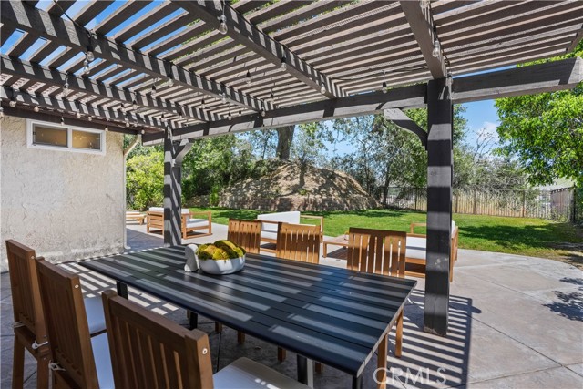 854 Rim Crest, Westlake Village CA: https://media.crmls.org/medias/9d400681-8615-4163-93d4-3112b039ee8a.jpg