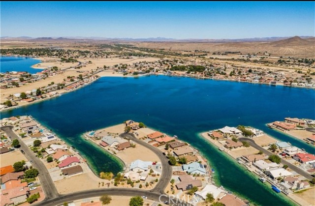 26993 Lakeview Dr, Helendale CA: https://media.crmls.org/medias/9d40b985-2200-43bc-887e-5161ccf2b506.jpg