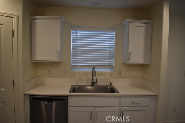 Detail Gallery Image 12 of 38 For 296 Grand Canyon Ct, Merced,  CA 95341 - 4 Beds | 3 Baths