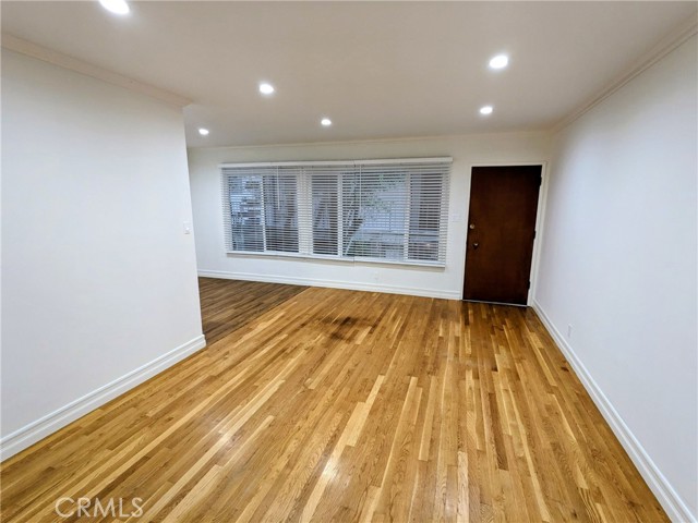 Front Image Thumbnail for CRPW25272179