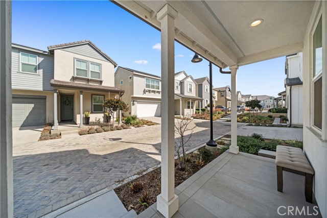 4253 S Heather Privado, Ontario CA: https://media.crmls.org/medias/9d424ae1-8f9d-4c9b-8b23-9e2d4e69eb75.jpg