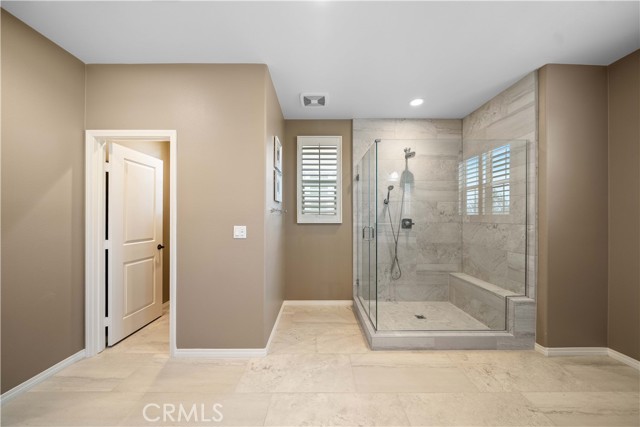 3942 Alexander Ave, Ontario CA: https://media.crmls.org/medias/9d42a0bd-b34a-40c9-8458-827403ab63c5.jpg