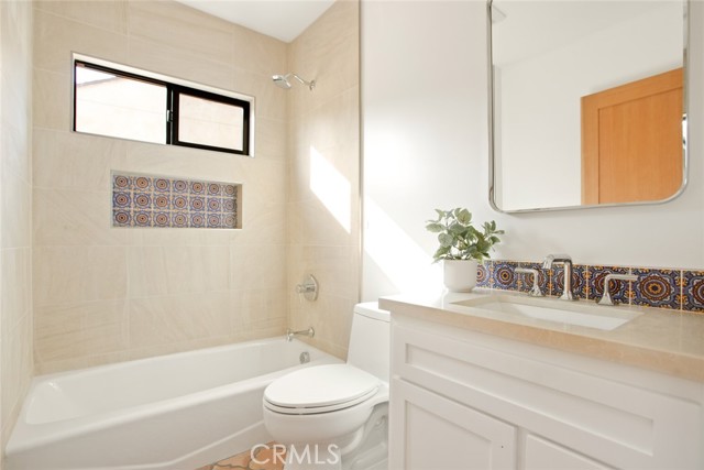 Detail Gallery Image 23 of 37 For 6652 Hough St, Los Angeles,  CA 90042 - 3 Beds | 3 Baths