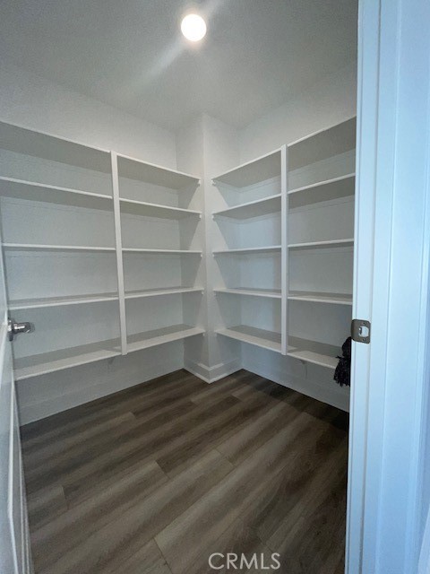 7256 Highwater Dr, Huntington Beach CA: https://media.crmls.org/medias/9d42e8cb-6828-44fe-ac93-939737871db2.jpg