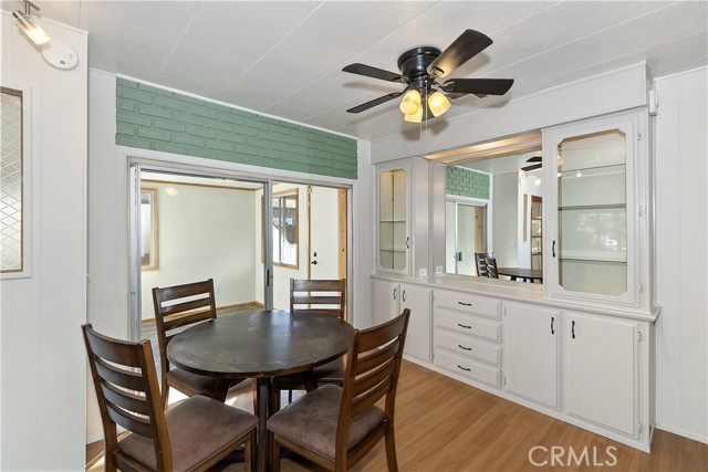 391 Montclair Dr #41, Big Bear City CA: https://media.crmls.org/medias/9d43abf0-9f05-4ac9-bc19-5b25602d6ea8.jpg