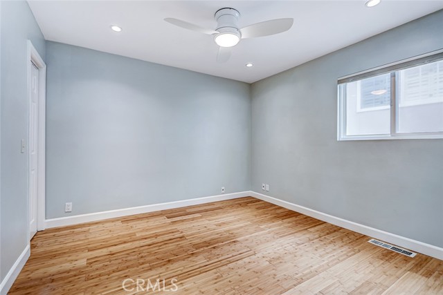 Detail Gallery Image 27 of 32 For 320 31 St, Manhattan Beach,  CA 90266 - 3 Beds | 2/1 Baths