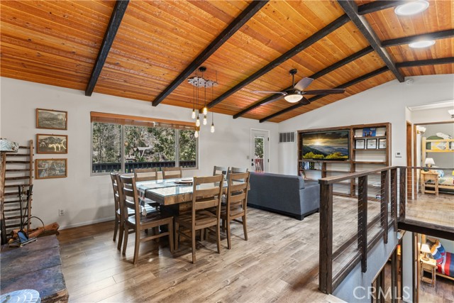 Detail Gallery Image 3 of 42 For 42646 Constellation Dr, Big Bear Lake,  CA 92315 - 4 Beds | 2 Baths