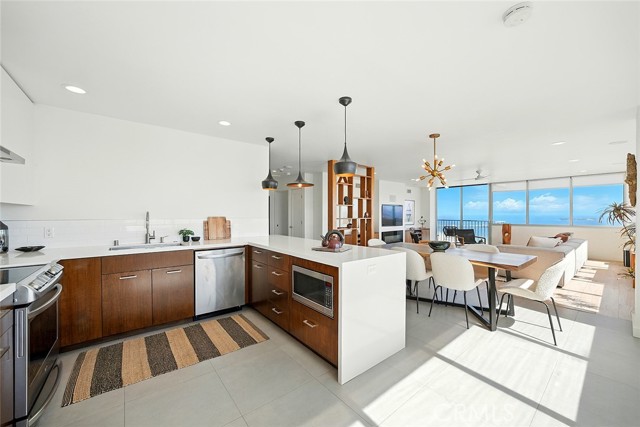 Detail Gallery Image 9 of 36 For 2999 E Ocean Bld #1320,  Long Beach,  CA 90803 - 2 Beds | 2 Baths