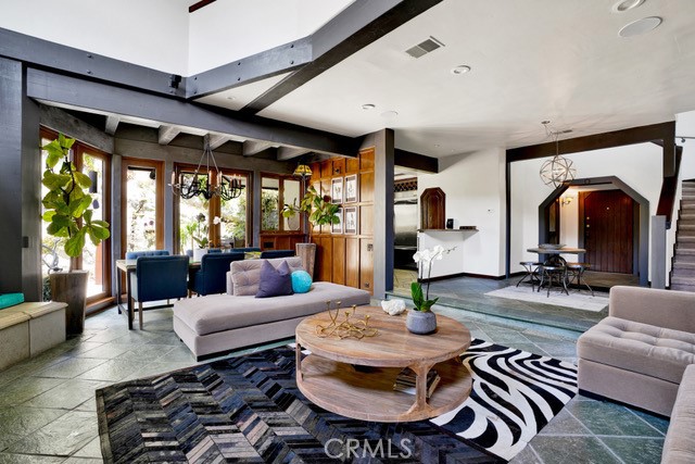 266 Canyon Acres Drive, Laguna Beach CA: https://media.crmls.org/medias/9d455069-3b7f-495c-befc-34e4f8859db3.jpg