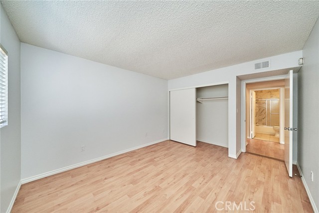Detail Gallery Image 20 of 30 For 200 S Reno St #210,  Los Angeles,  CA 90057 - 2 Beds | 2 Baths