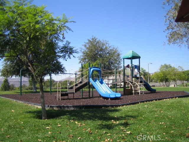 Detail Gallery Image 17 of 19 For 19833 Sierra Meadows, Porter Ranch,  CA 91326 - 5 Beds | 3 Baths