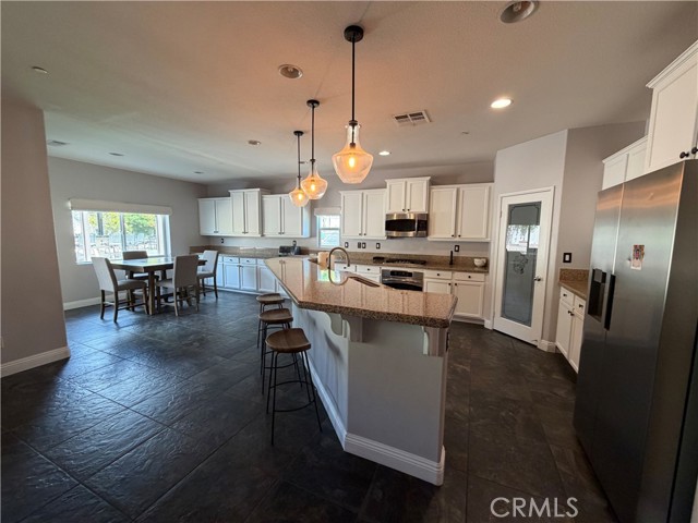 Detail Gallery Image 17 of 54 For 30902 Thimbleberry, Murrieta,  CA 92563 - 4 Beds | 3/1 Baths