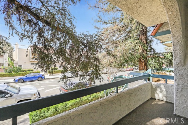 Detail Gallery Image 24 of 25 For 5346 Zelzah Ave, Encino,  CA 91316 - 3 Beds | 4 Baths