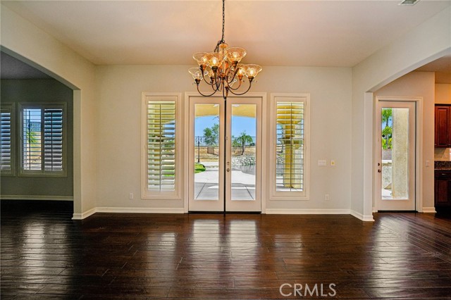 Detail Gallery Image 6 of 68 For 8622 Edelweiss, Corona,  CA 92883 - 5 Beds | 4/1 Baths