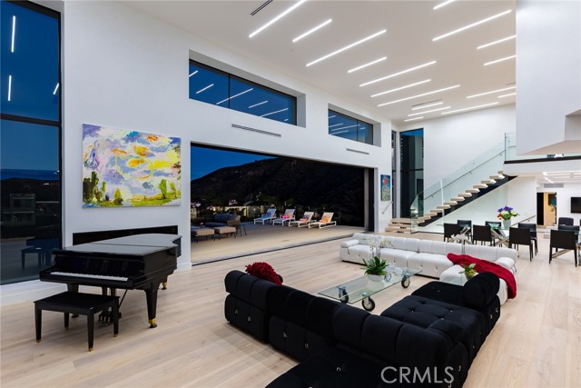 Detail Gallery Image 67 of 75 For 18 Stallion Rd, Bell Canyon,  CA 91307 - 5 Beds | 6 Baths