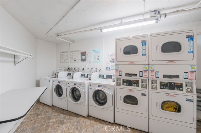 1108 Camino Real, Redondo Beach, California 90277, 2 Bedrooms Bedrooms, ,1 BathroomBathrooms,Residential,For Sale,Camino Real,PV25248414