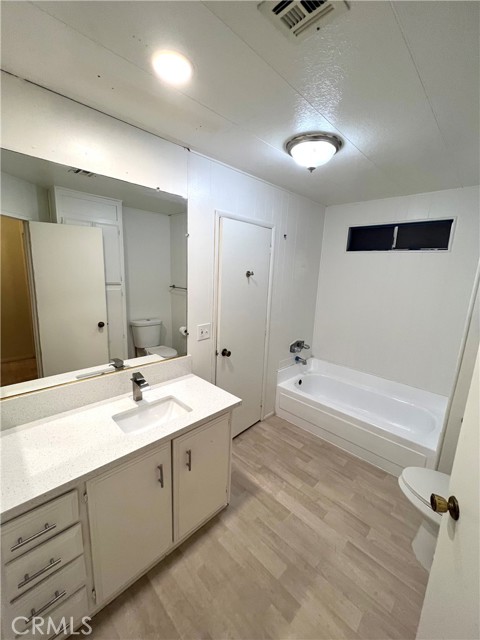Detail Gallery Image 24 of 28 For 1895 W Devonshire Ave #76,  Hemet,  CA 92545 - 2 Beds | 2/2 Baths