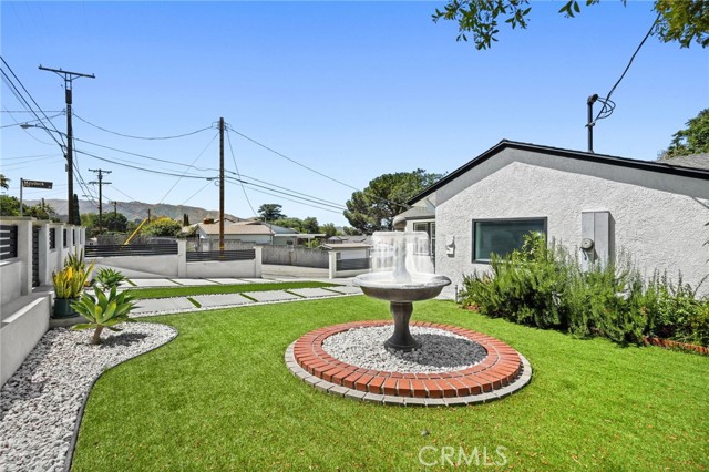 Detail Gallery Image 3 of 39 For 10337 Pinyon Ave, Tujunga,  CA 91042 - 3 Beds | 1 Baths
