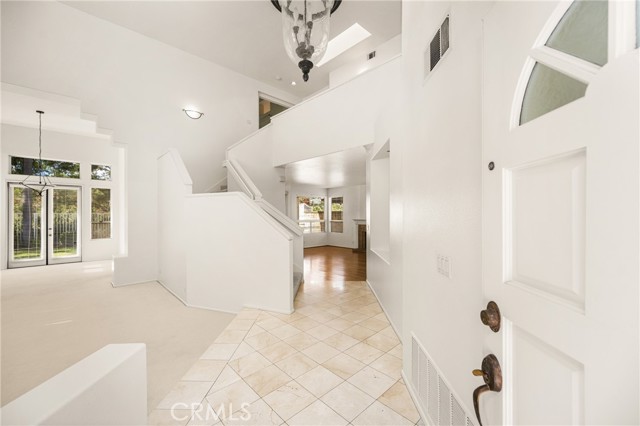 Detail Gallery Image 5 of 45 For 823 S Parkglen Pl, Anaheim Hills,  CA 92808 - 4 Beds | 3/1 Baths