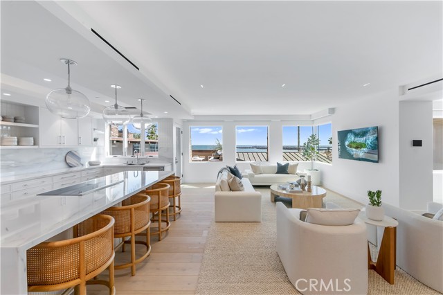 Detail Gallery Image 12 of 43 For 3130 Breakers Dr, Corona Del Mar,  CA 92625 - 3 Beds | 2/1 Baths