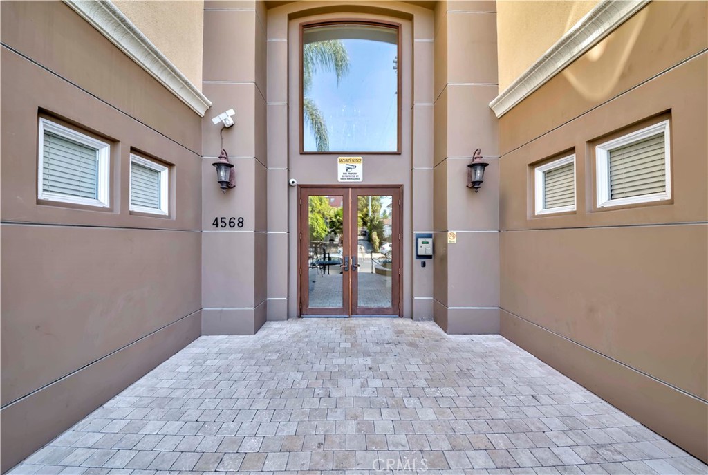 4568 W 1st #203