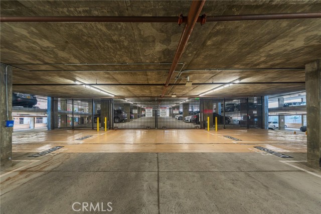 1801 E Katella Avenue, Anaheim CA: https://media.crmls.org/medias/9d4ae94b-5d62-45bd-b962-4634ce8fe7f0.jpg