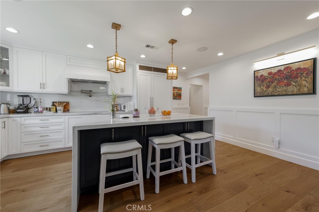 2528 N Orchard Drive