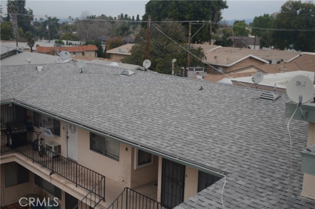 6333 Milton Avenue, Whittier CA: https://media.crmls.org/medias/9d4b5ab7-d54d-48dc-81ab-8bcff03a889e.jpg