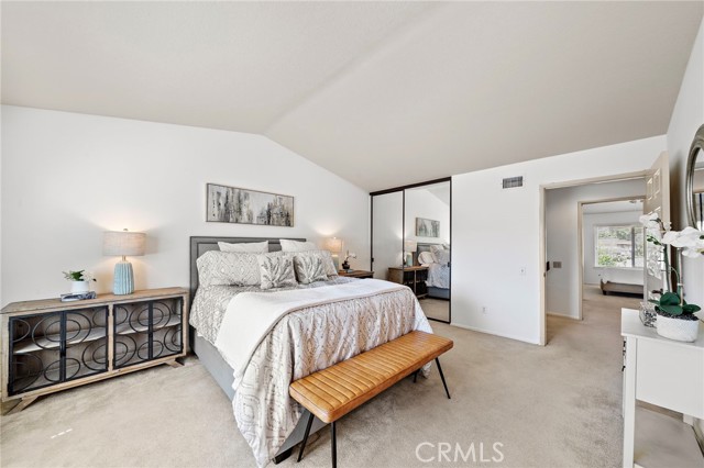 18108 Hearth Drive, Fountain Valley CA: https://media.crmls.org/medias/9d4b82ba-93a1-4409-bdc7-f591200b2d48.jpg