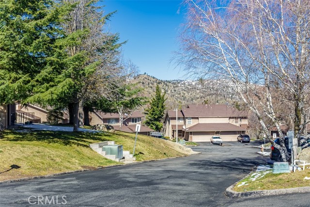 Detail Gallery Image 21 of 26 For 18571 Glenview Ct, Tehachapi,  CA 93561 - 3 Beds | 3/1 Baths