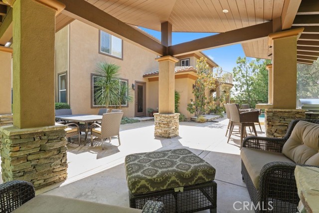 6 Marble Creek Lane, Coto de Caza CA: https://media.crmls.org/medias/9d4d58ed-ce43-45f4-9d02-2cb99cbe2a89.jpg