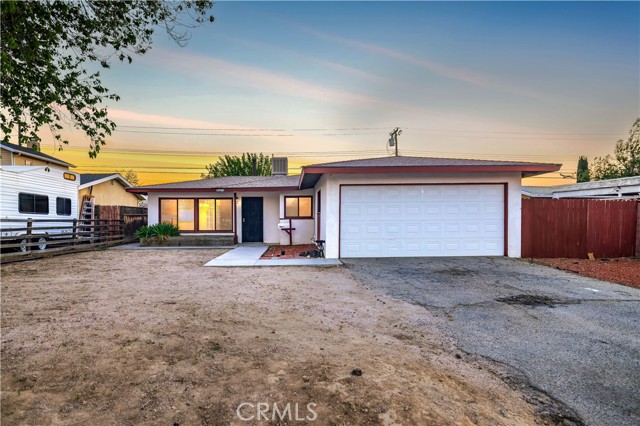 Detail Gallery Image 1 of 26 For 45433 Lorimer Ave, Lancaster,  CA 93534 - 3 Beds | 2 Baths