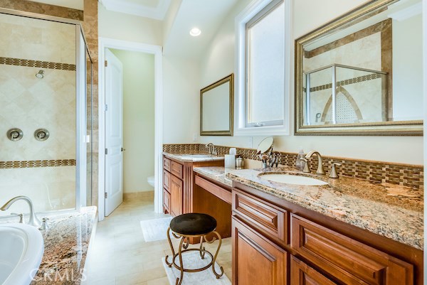 2202 Voorhees Avenue, Redondo Beach, California 90278, 4 Bedrooms Bedrooms, ,4 BathroomsBathrooms,Residential,Sold,Voorhees,SB17021148