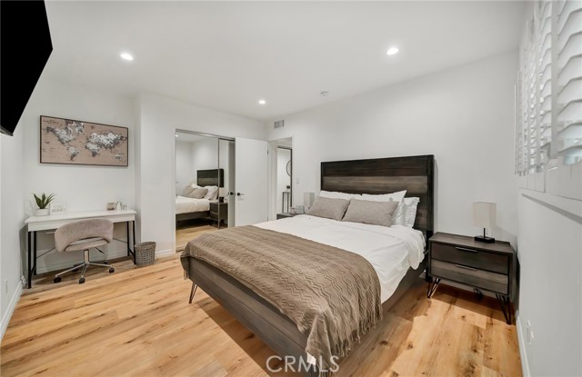 Detail Gallery Image 5 of 75 For 16127 Hartsook St, Encino,  CA 91436 - 4 Beds | 2/1 Baths