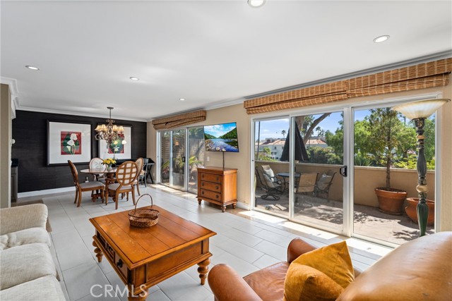 Detail Gallery Image 11 of 36 For 280 Cliff Dr #1,  Laguna Beach,  CA 92651 - 2 Beds | 2 Baths