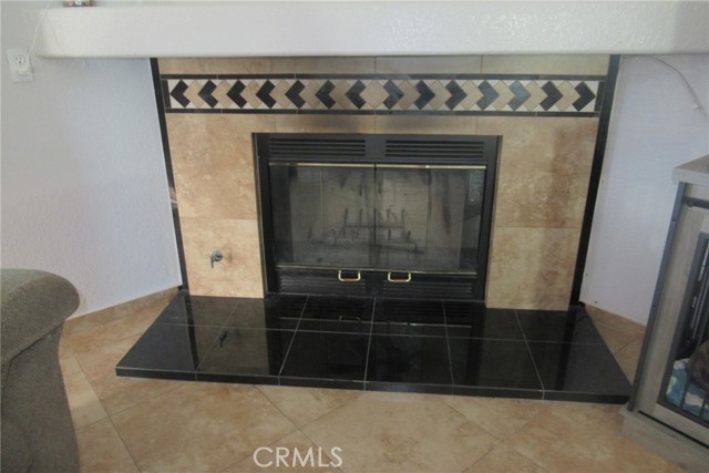 Detail Gallery Image 8 of 28 For 13531 Thistle St, Victorville,  CA 92392 - 3 Beds | 2 Baths