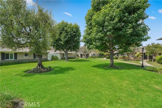 1741 5B Tustin Avenue, Costa Mesa CA: https://media.crmls.org/medias/9d4f2ff0-a524-4196-a9e3-f8334b46b688.jpg