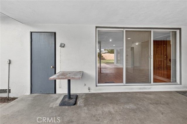 5382 Park Place, Chino CA: https://media.crmls.org/medias/9d4f6e2c-78a5-4f2d-b78e-07833ad22100.jpg
